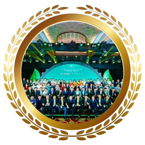 HƠN 300 CBNV <br> CHUYÊN MÔN CAO